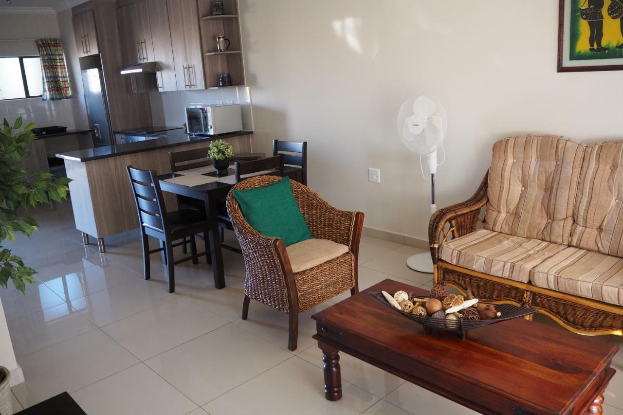 Or Tambo Self Catering Apartments, The Willows Boksburg Eksteriør billede